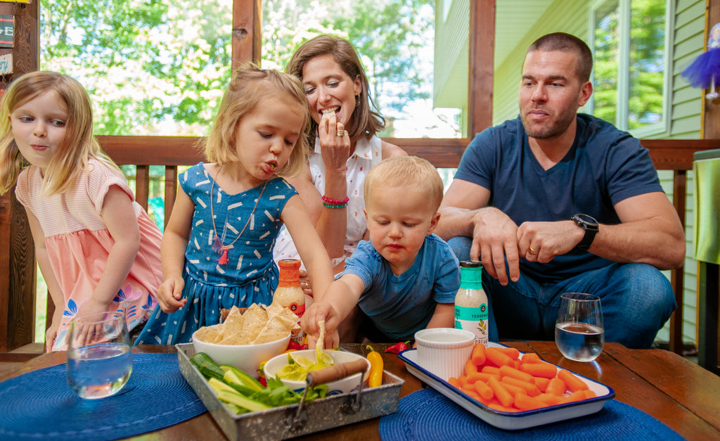 7 Creative Ways to Get Kids Involved at Dinnertime