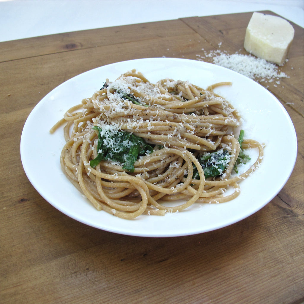 Spaghetti with Pepper, Pecorino and Kale